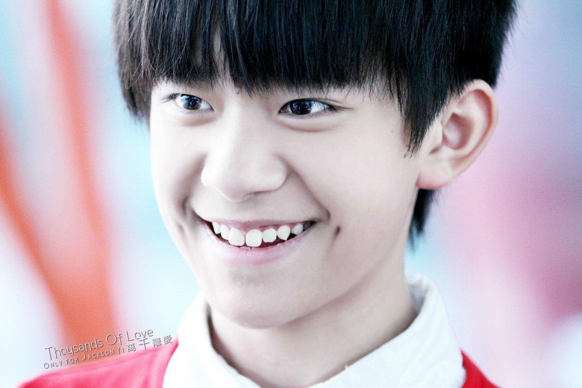 前辈对易烊千玺的评价最新,分享你很喜欢的易烊千玺图片