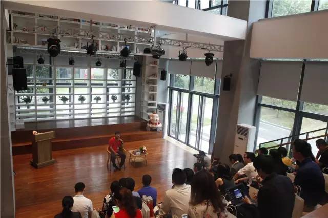 正和岛对话朱明跃：猪八戒网的百亿估值从何而来？