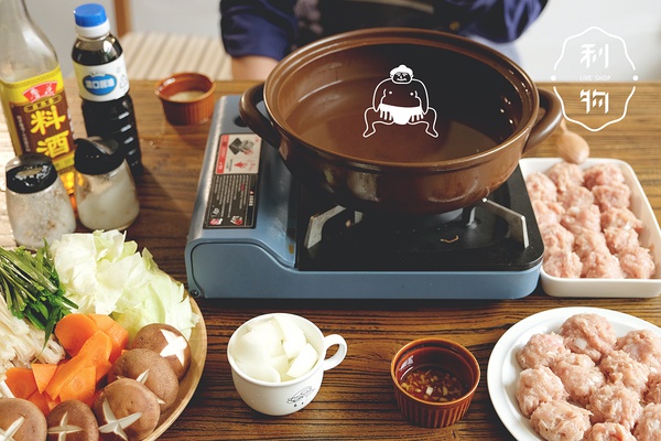 涓変笁涓や袱缇庨瑙嗛,鍙佷咯鐏攨椋熷爞鎶栭煶鍥㈣喘