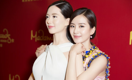 明星蜡像参差不齐,有的宛如双胞胎,有的像*气娃充**娃还是爆款!