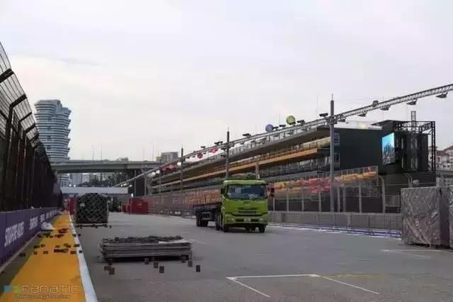 F1今晚开赛新加坡，霸气跑道看个够！