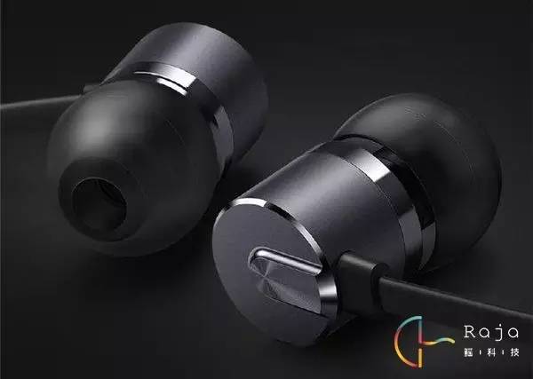 移动支付战火蔓延到香港，索尼XCompact曝光，优步上半年巨亏12.7亿刀丨每日鳐