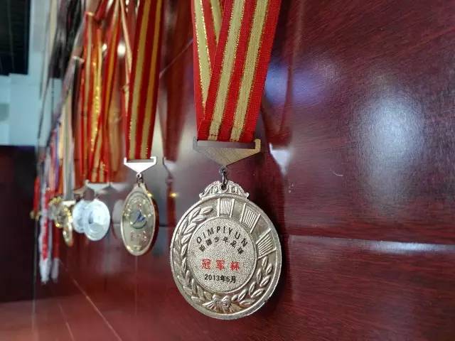 中国足球现在有几个规划球员,中国足球的希望登贝莱