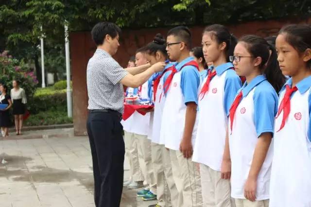 不一样的开学创意,学校开学季创意方案