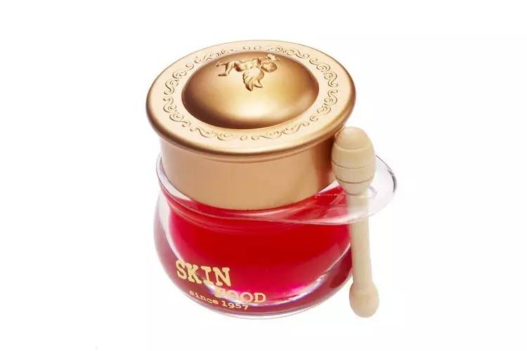 怎么样让干燥的嘴唇快速变滋润,唇干起皮怎么办最快最有效夏天