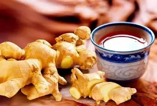 常州一媳妇把用剩的姜块埋在泥土里，一个月后奇迹发生了！