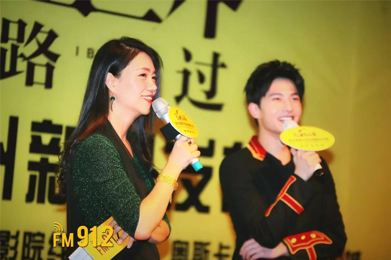 他来头不小!来郑宣传两名总监先后陪同~,高清图