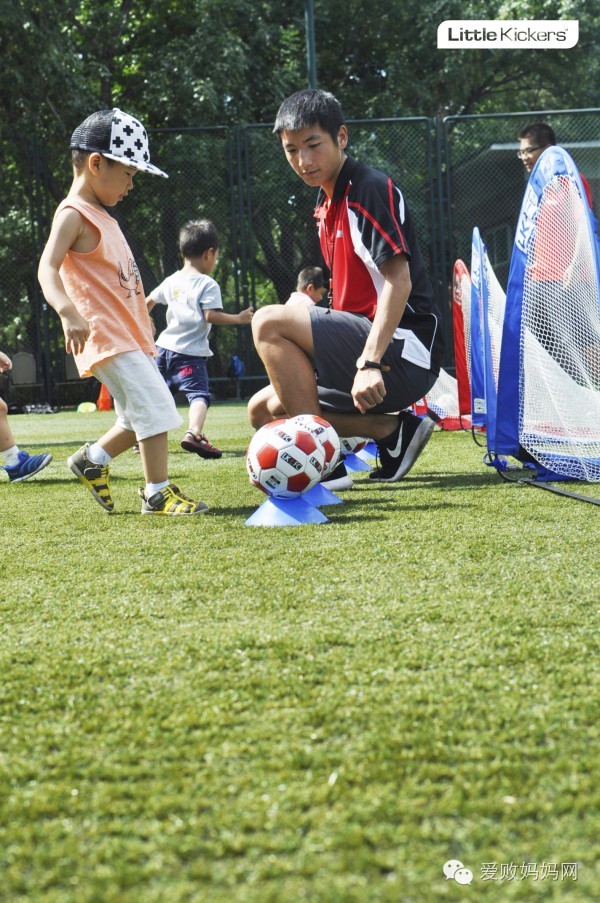 快乐足球亲子运动,亲子足球运动嘉年华