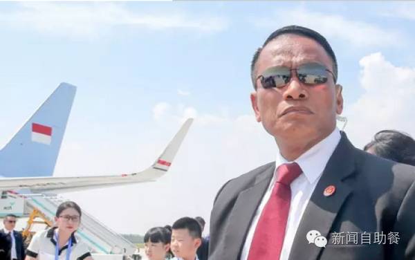 g20杭州峰会车队抵达主会场视频,g20杭州峰会文艺晚会各国元首入场