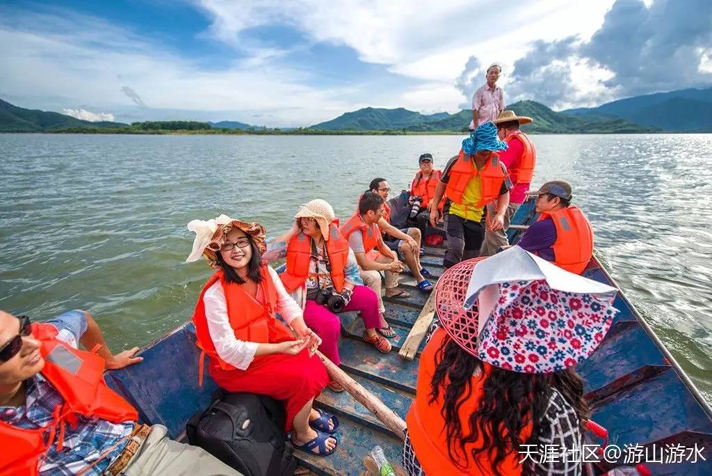海南天台山小九寨,小九寨青山绿水