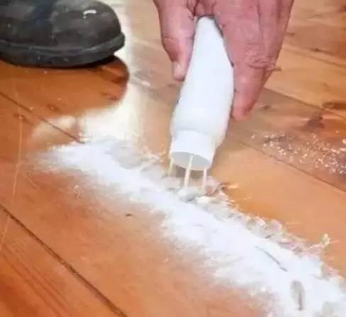 家里地板咯吱咯吱响怎么办？网友总结的这些方法非常管用！