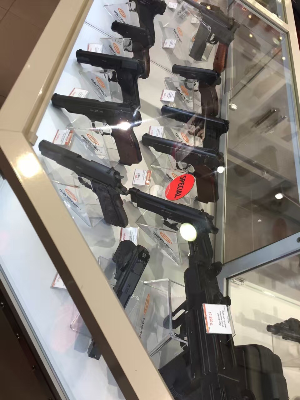 战斗民族的手机果然不一般,战斗中的民族果然不一般