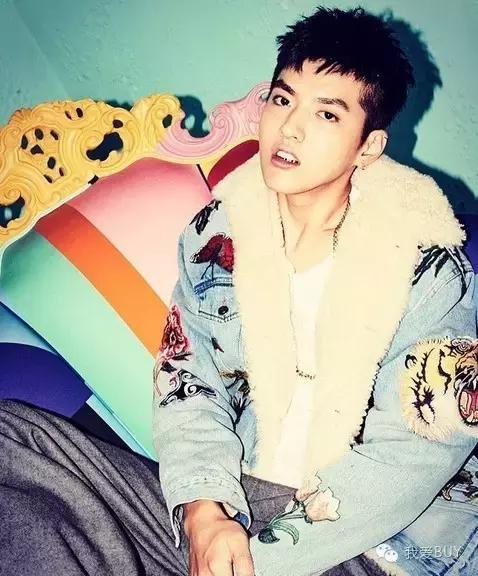 赵丽颖黑色包肩礼服,赵丽颖吊带露背黑色礼服