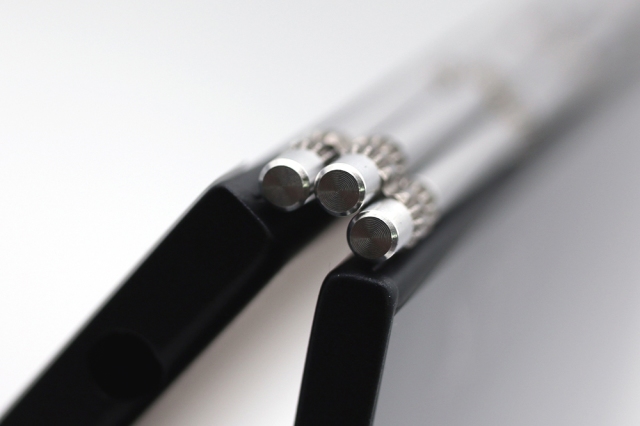 联想把30多年的笔记本键盘颠覆了,取消按键还能在上面画画