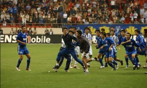 赛场冲突最新消息,赛场冲突足球