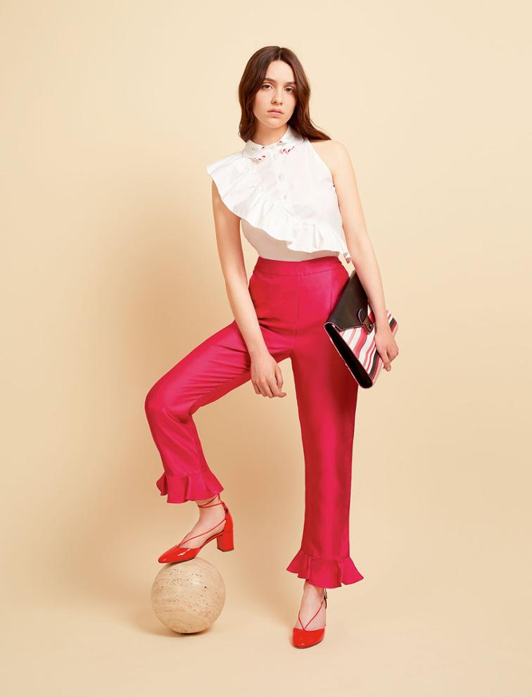 热恋吻戏视频拥抱,热恋女校高清免费观看