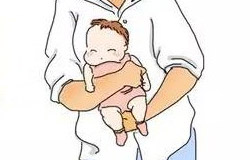 刚出生的婴儿谁第一个抱最好,刚出生的宝宝应该怎样抱