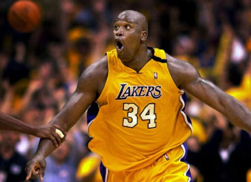 阿联11号球衣,阿联退役为啥是9号