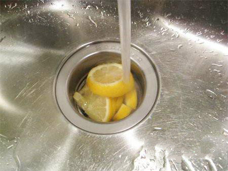 不锈钢水槽清洁妙招,清洗不锈钢水槽有妙招