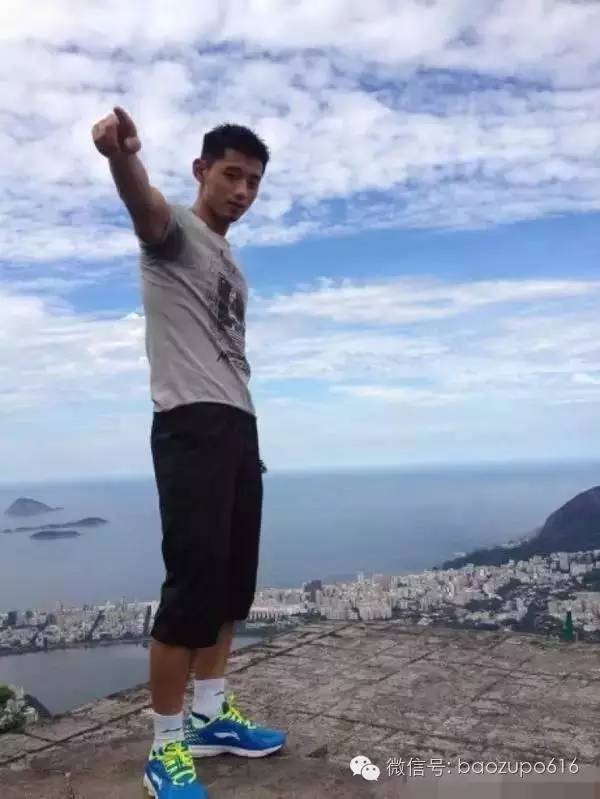 喜欢荧光绿的鞋子,张继科为什么喜欢小蓝鞋