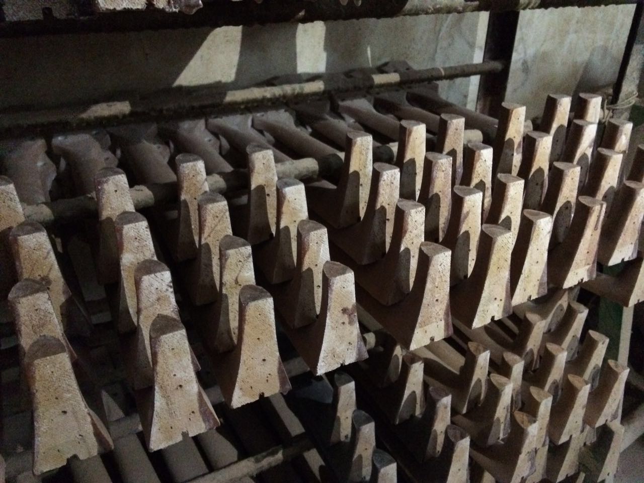 (多图)你很难猜到做一把普通木吉他居然要......