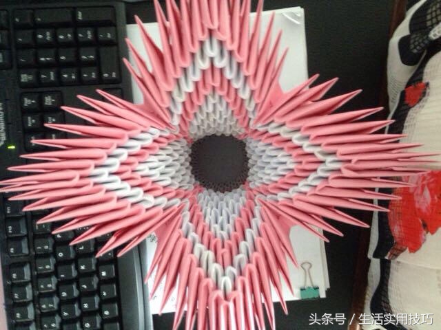 手工折纸花篮教程简单漂亮,幼儿手工花篮折纸的制作方法