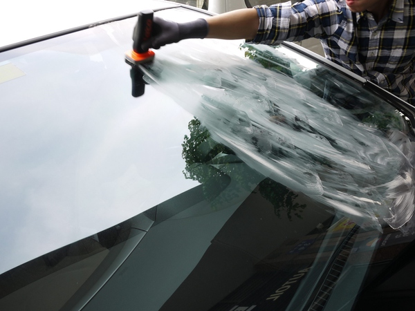 雨季开车眼瞎？老司机真空无打底分享6种「雨敌」购买使用指南