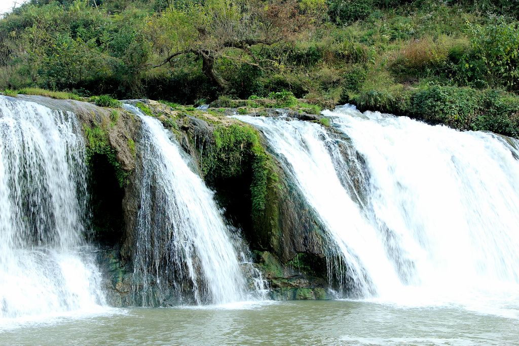 黄果树瀑布不同方位的景观,黄果树瀑布群中最好看的瀑布