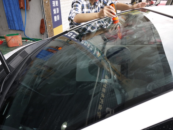 雨季开车眼瞎？老司机真空无打底分享6种「雨敌」购买使用指南