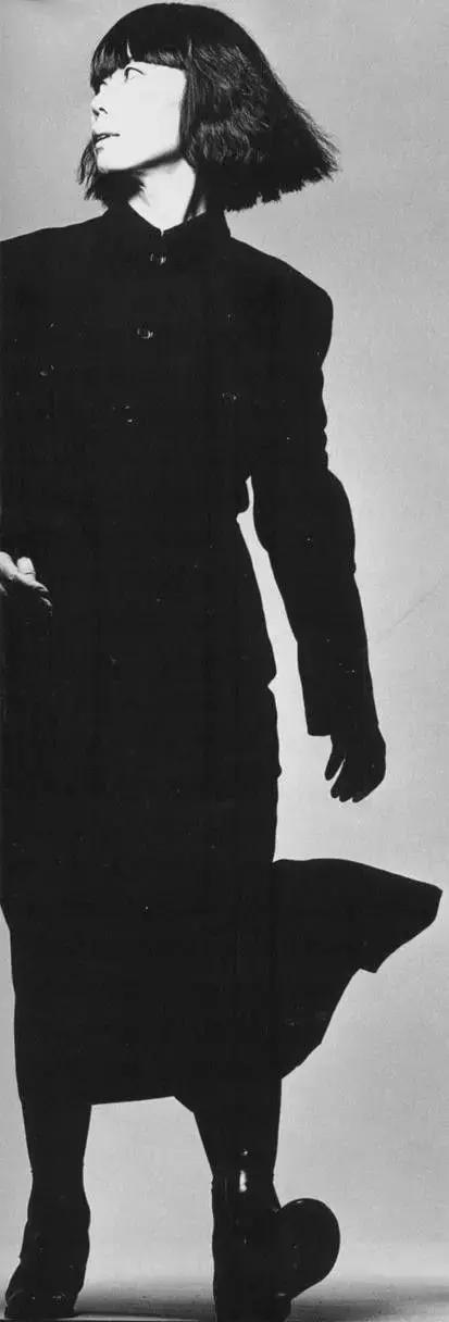 解构主义设计师川久保玲,川久保玲解构主义