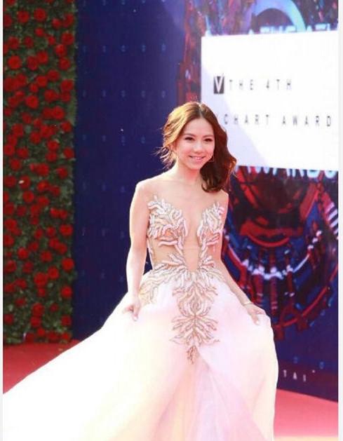 邓紫棋的歌有多惊艳,邓紫棋的穿衣风格有多胆大