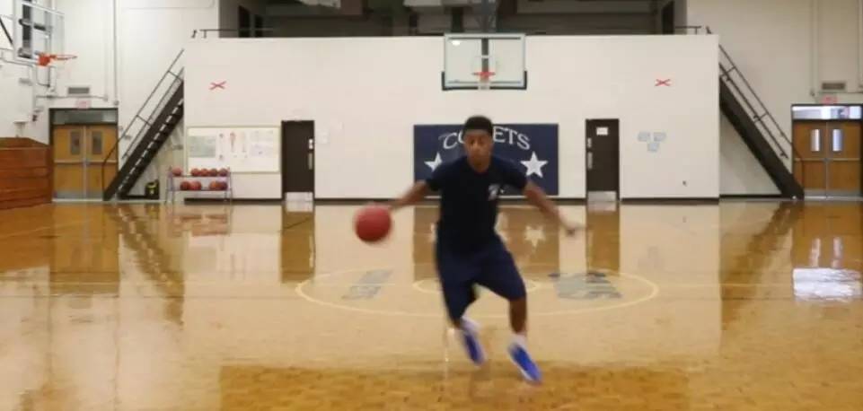 大幅度变向如何完成,大幅度变向慢动作