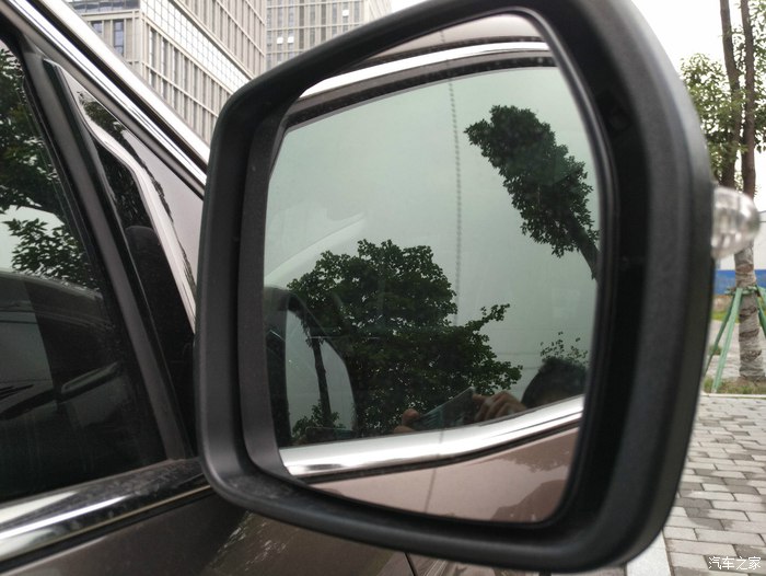 福特锐界2.0t四驱豪锐多少钱落地,锐界买二豪还是四豪