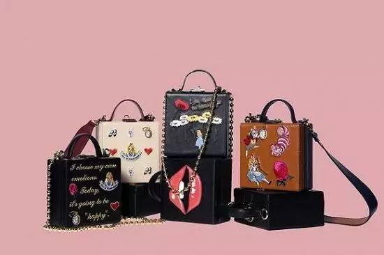 十款必买轻奢包包百搭,适合少女背的轻奢包包