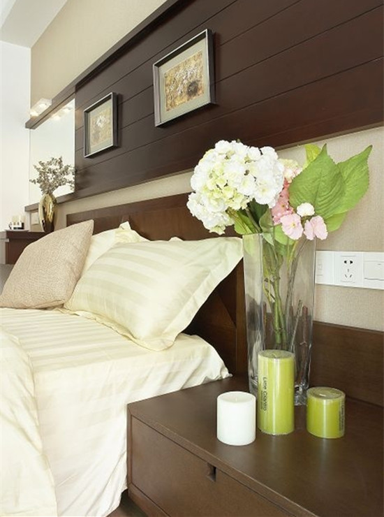 卧室假花忌讳,家里放白色假花有什么忌讳