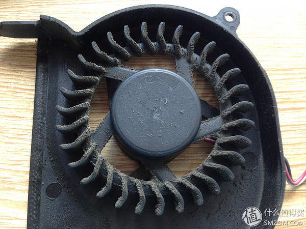 三星rv515笔记本拆机教程,三星rv420笔记本清灰