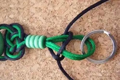 钥匙扣diy制作教程双串,麦穗结钥匙扣的编织步骤