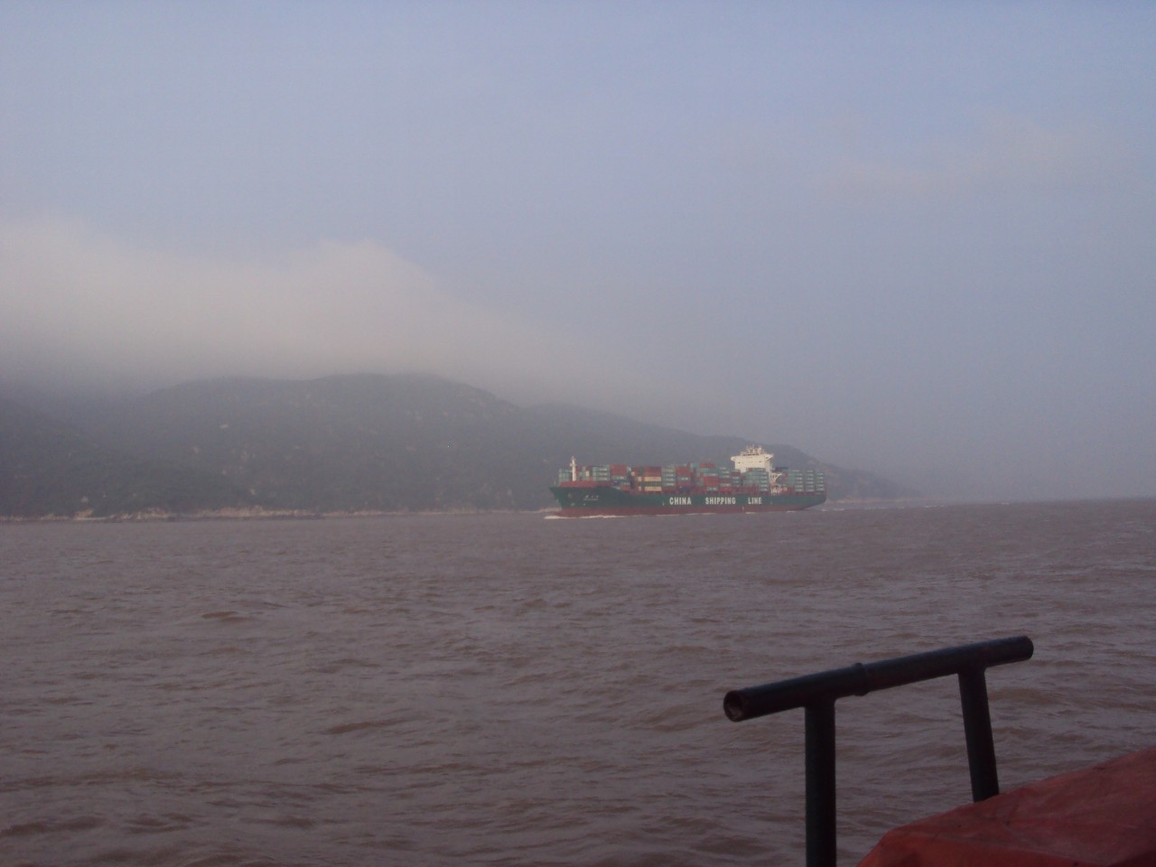 南太平洋钓大鱿鱼工作视频,南太平洋钓鱿鱼保底工资