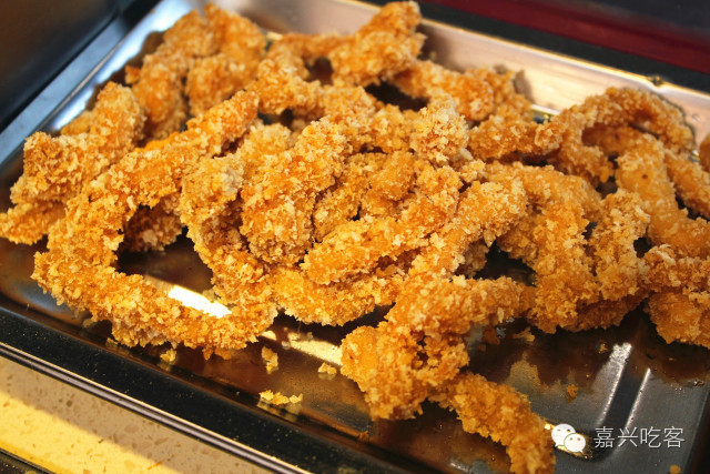 福利网红鸡蛋饼来江南摩尔啦!土豪版简约款自助随心配,你还坐得住?NO.405