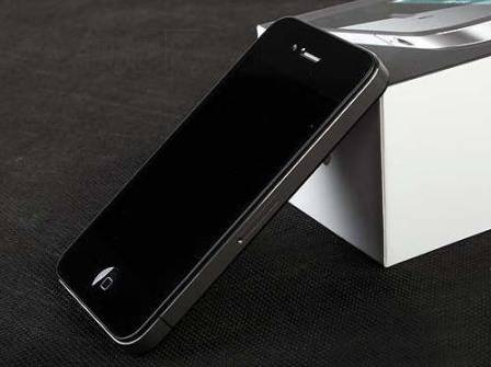 天了噜金山一女子新买了一部iPhone7后，竟然发现......