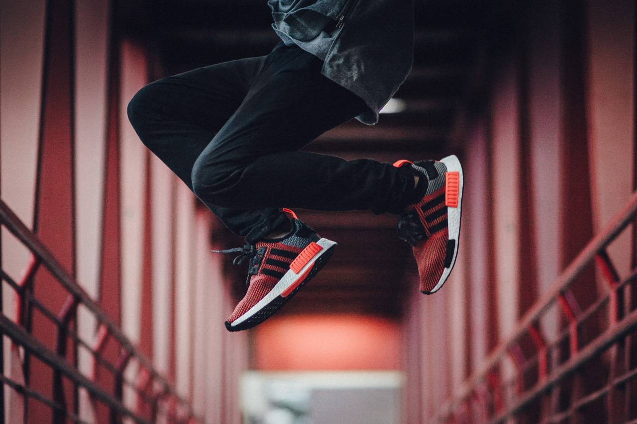 一脱鞋就熏晕姑娘？穿这2款鞋的男人不用试就知道床品好｜基本款