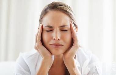 严重黑眼圈怎么办用什么消除,黑眼圈的产生原因及解决方法