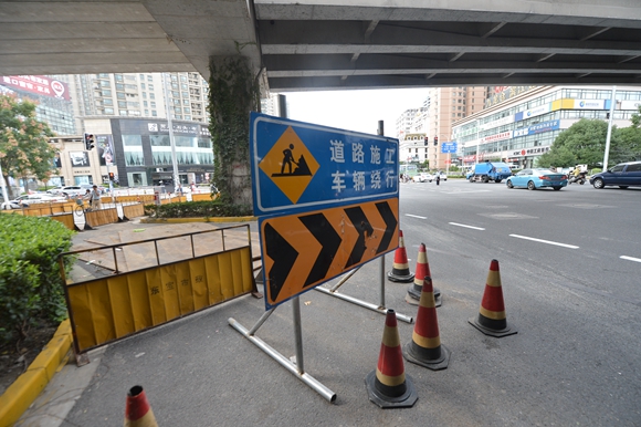上海一周区情:申城街头添“小蓝车”金山大桥改扩建动工