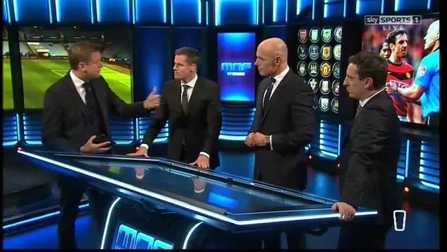 天下足球最新一期报道,天下足球2018足球回顾