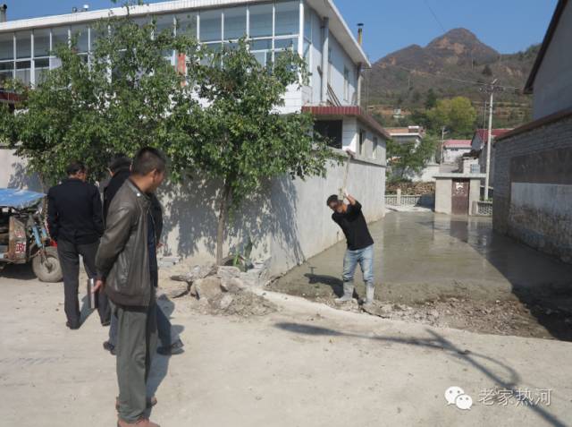 鞍匠黑沟门，美的不成样子