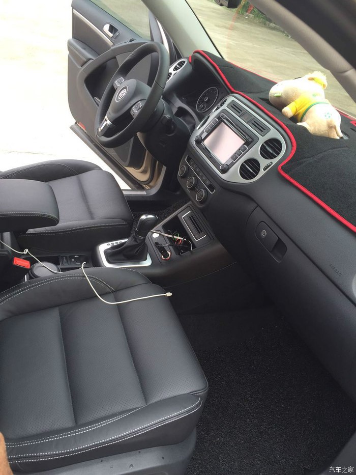 16年大众途观四驱1.8t豪华版指南,14年大众途观豪华版1.8t功能介绍