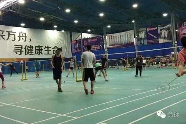 据说在福田这个Mall里面,一家店只接待一种人!