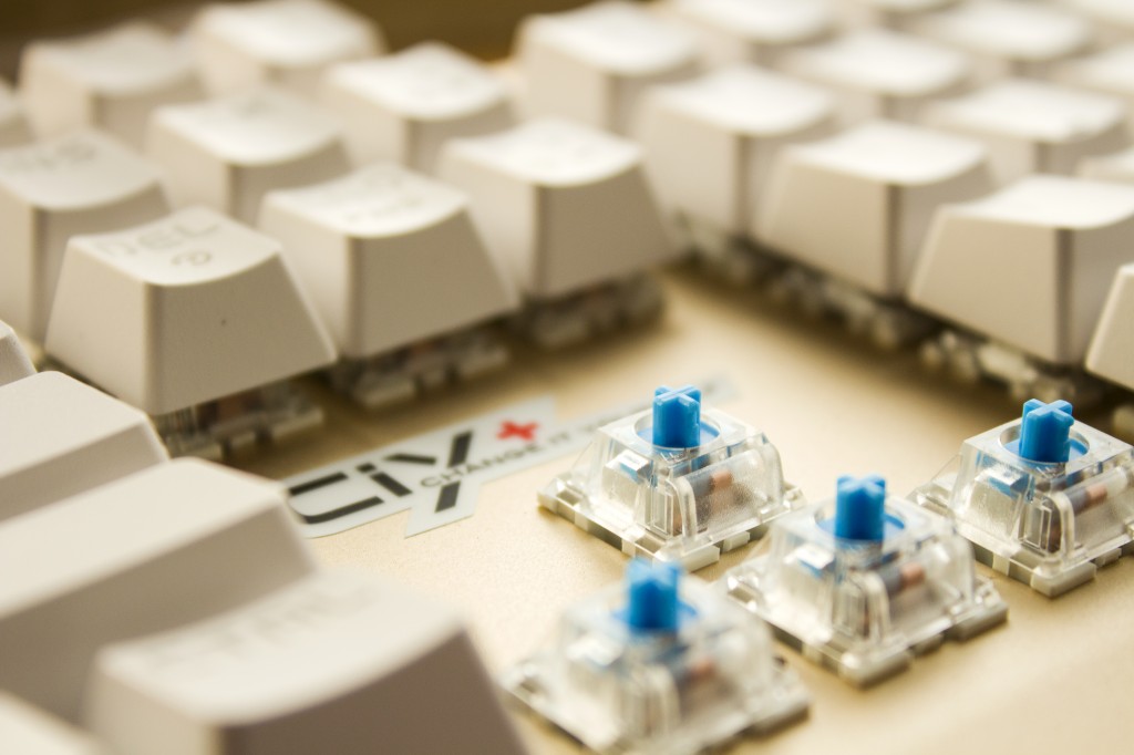 狼派青龙机械键盘怎么样,狼派虚空风暴怎么换轴