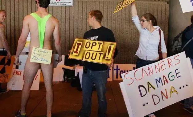 柯南飞机迫降,柯南坐飞机的一集