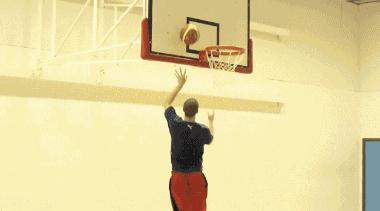 球场简单的过人技巧,篮球野球场简单无解技巧学习